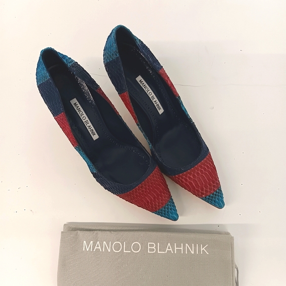 Manolo Blahnik Women's Pointed BB Snakeskin Stiletto Pumps - EU37/US7 - Picture 2 of 12